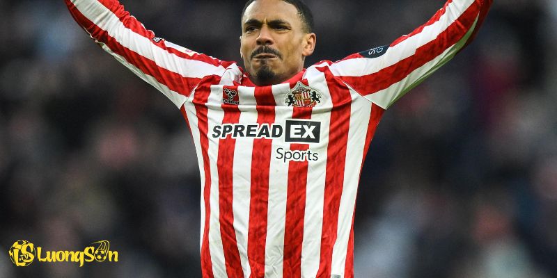 Wilson Isidor người hùng của Sunderland tỏa sáng tại Stamford Bridge